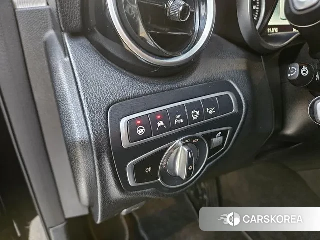 Mercedes-Benz GLC-Class X253 2018 Черный из Кореи, фото 2