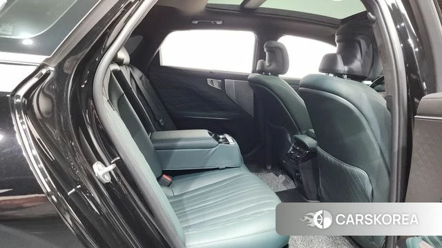 Kia K8 Hybrid 2024 Черный из Кореи, фото 2
