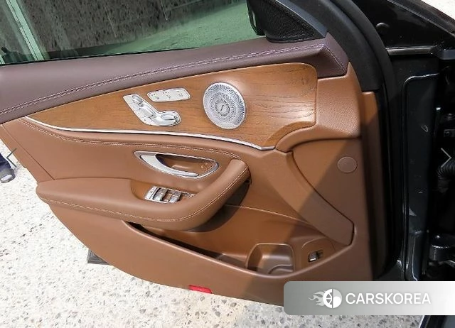 Mercedes-Benz E-Class W213 2020 Серый из Кореи, фото 2