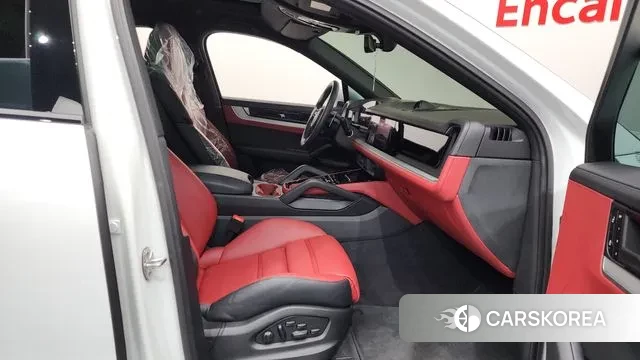 Porsche Cayenne (PO536) 2024 Белый из Кореи, фото 2