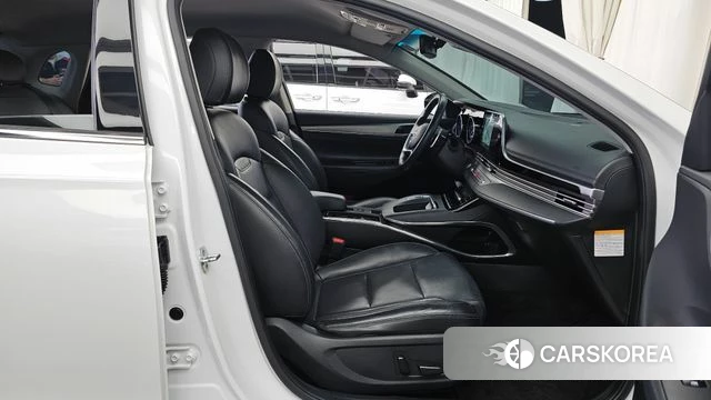 Hyundai The New Grandeur IG Hybrid 2022 Белый из Кореи, фото 2