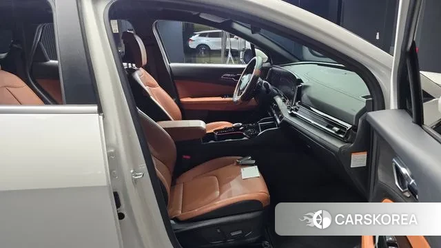 Kia Sportage 5th Generation Hybrid 2024 Белый из Кореи, фото 2