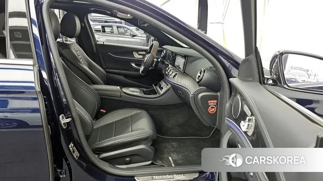 Mercedes-Benz E-Class W213 2020 Синий из Кореи, фото 2