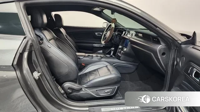 Ford Mustang 2019 Серый из Кореи, фото 2