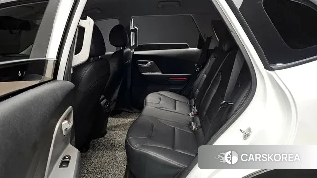 Kia Niro Plus 2022 Белый из Кореи, фото 2