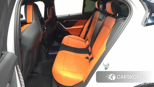 BMW M5 (G90) 2025 Белый из Кореи, фото 2