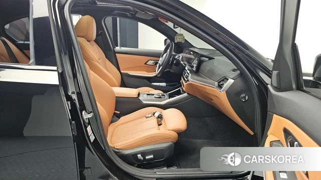 BMW 3 Series (G20) 2023 Черный из Кореи, фото 2