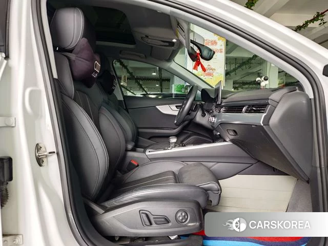 Audi A4L 2021 Белый из Китая, фото 2