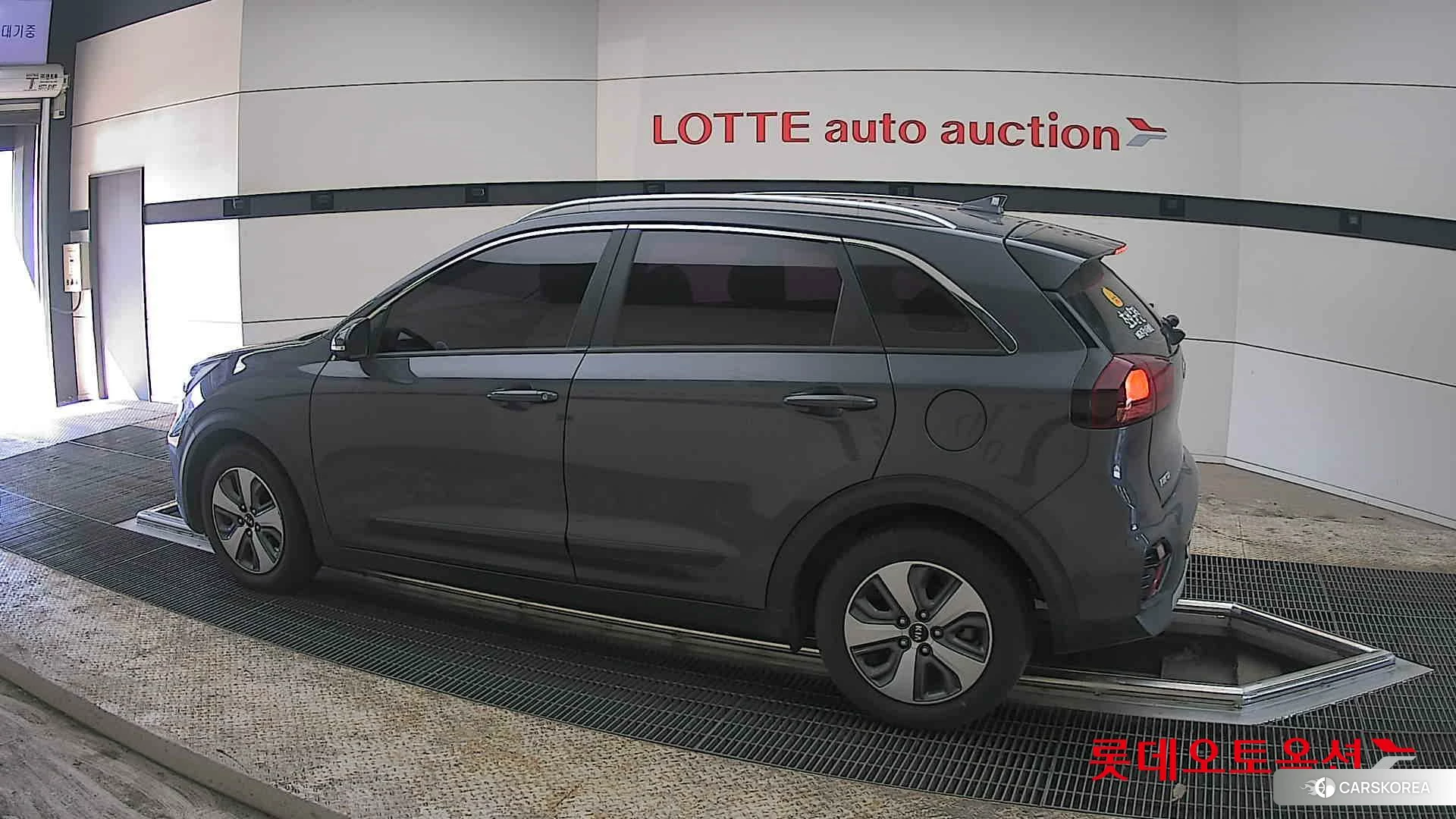 Kia Niro Hybrid 2021 Platinium Graphite из Кореи, фото 2