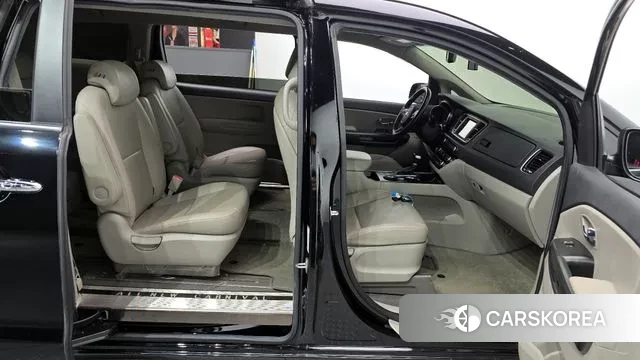 Kia The New Carnival 2020 Черный из Кореи, фото 2