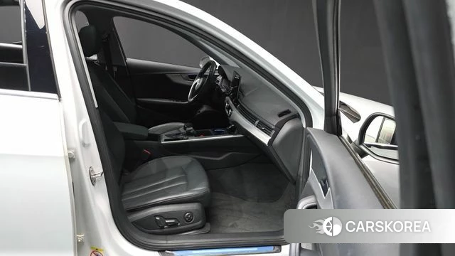 Audi A4 (B9) 2021 Белый из Кореи, фото 2