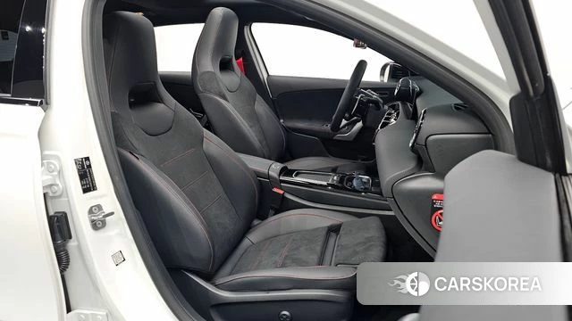 Mercedes-Benz A-Class W177 2026 Белый из Кореи, фото 2