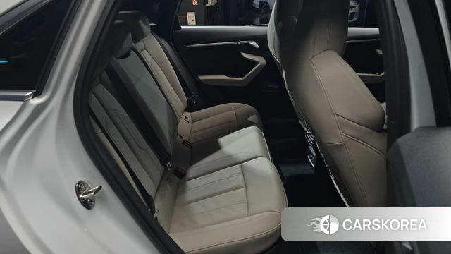 Audi A3 (8Y) 2022 Белый из Кореи, фото 2