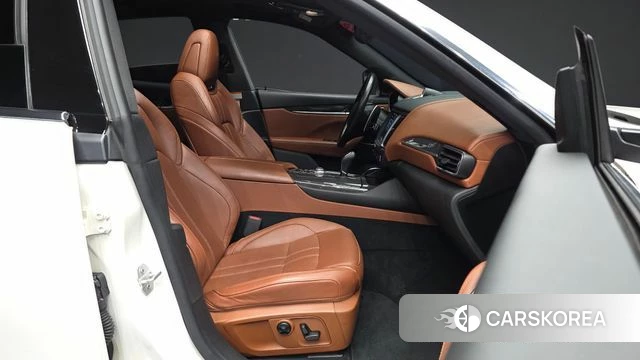 Maserati Levante 2018 Белый из Кореи, фото 2