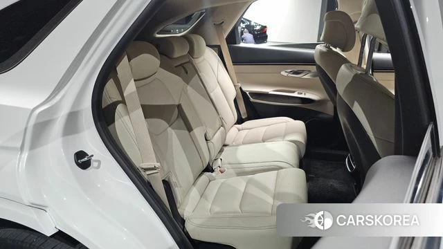 Genesis GV70 2022 Белый из Кореи, фото 2