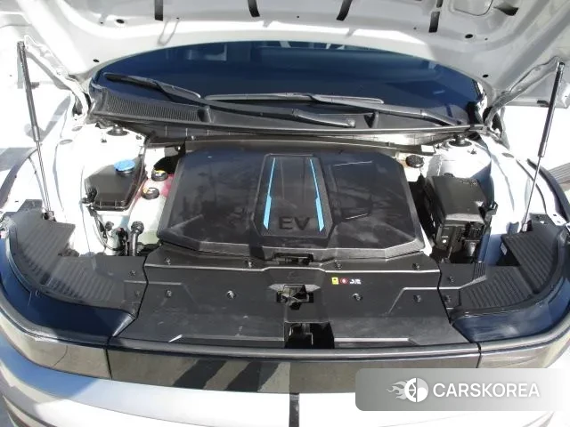 Hyundai Ionic 5 2023 Серебристо-серый из Кореи, фото 2