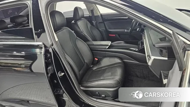 Hyundai Grandeur (GN7) 2023 Черный из Кореи, фото 2