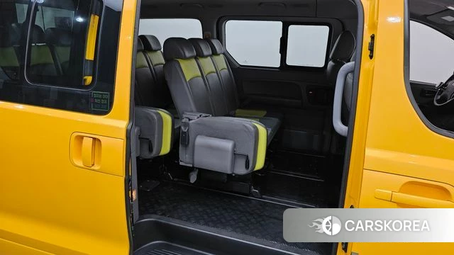 Hyundai The New Grand Starex 2018 Желтый из Кореи, фото 2