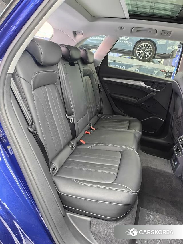 Audi Q5L 2021 Синий из Китая, фото 2