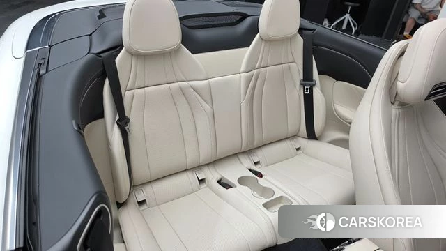 Mercedes-Benz CLE-Class C236 2025 Белый из Кореи, фото 2