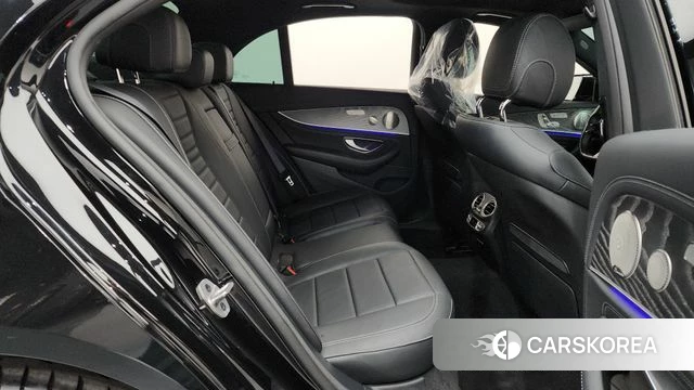 Mercedes-Benz E-Class W213 2022 Черный из Кореи, фото 2