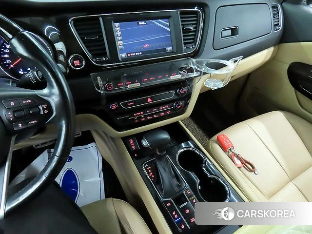 Kia The New Carnival 2018 Черный из Кореи, фото 2