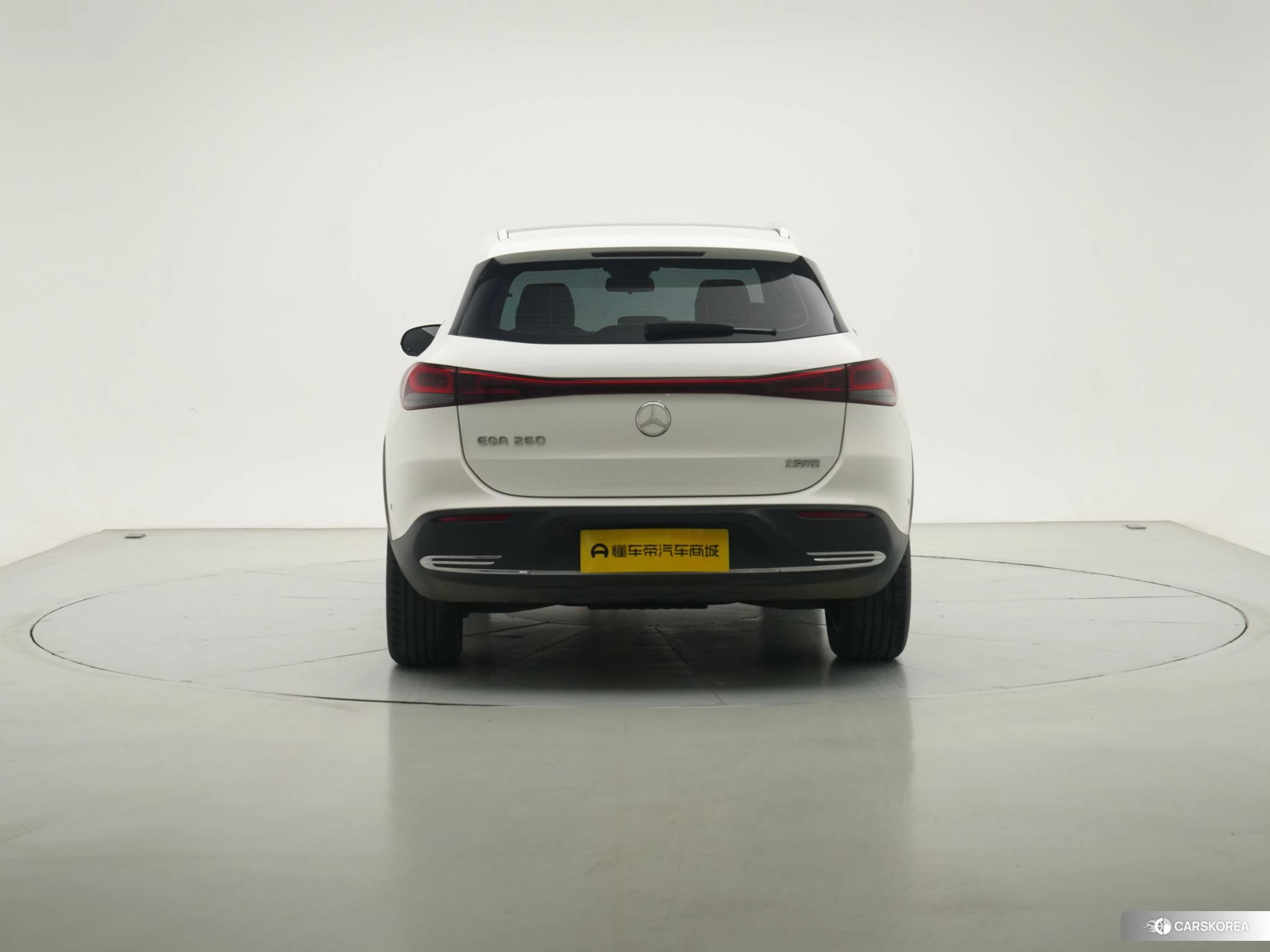 Mercedes-Benz EQA 2023 Белый из Китая, фото 2