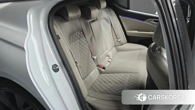 Genesis The New G70 2022 Белый из Кореи, фото 2