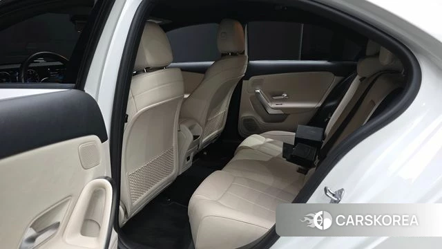 Mercedes-Benz A-Class W177 2021 Белый из Кореи, фото 2