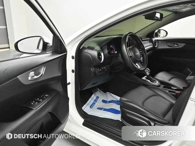 Kia The New K3 2nd generation 2021 Белый из Кореи, фото 2