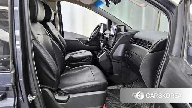 Hyundai Staria 2022 Серый из Кореи, фото 2