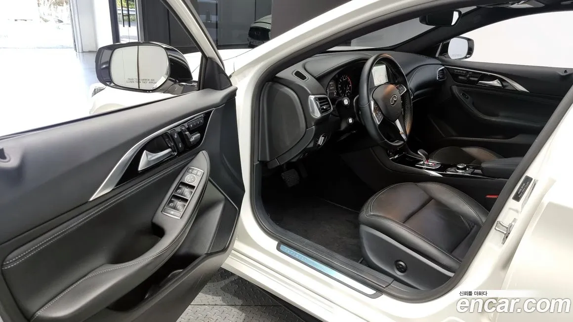 Infiniti Q30 2018 Белый из Кореи, фото 2