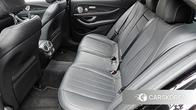 Mercedes-Benz E-Class W213 2021 Черный из Кореи, фото 2
