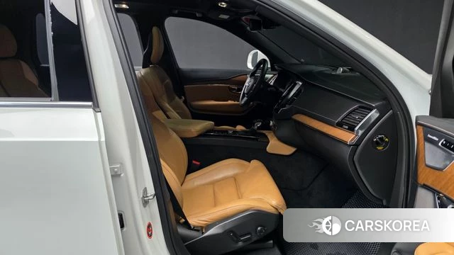 Volvo XC90 second Generation 2018 Белый из Кореи, фото 2