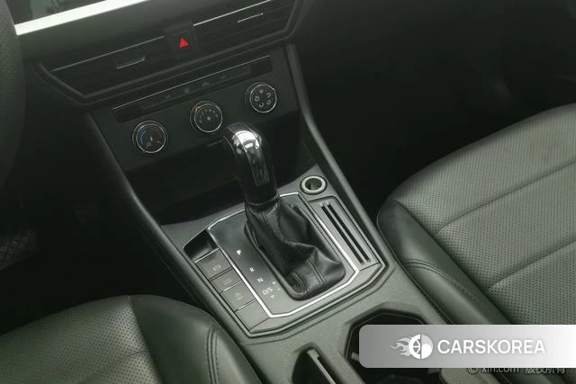 Volkswagen Lavida 2020 Белый из Китая, фото 2