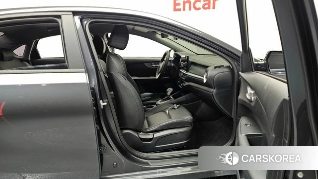 Kia The New K3 2nd generation 2023 Серый из Кореи, фото 2