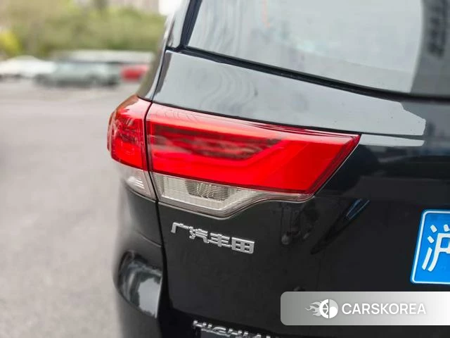 Toyota Highlander 2021 Черный из Китая, фото 2