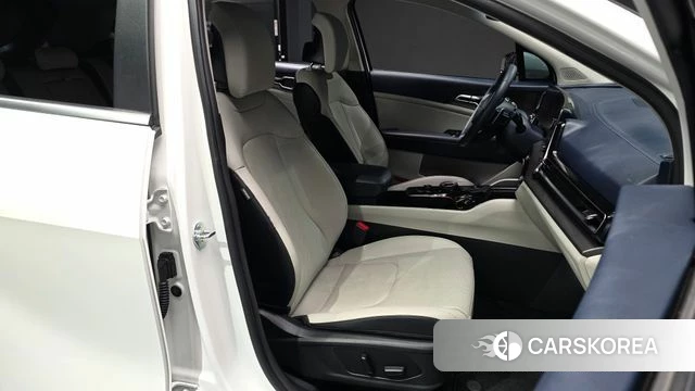 Kia Sportage 5th Generation 2024 Белый из Кореи, фото 2