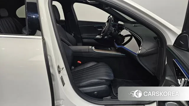 Mercedes-Benz E-Class W214 2024 Белый из Кореи, фото 2