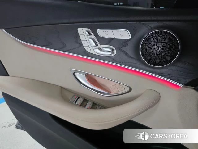 Mercedes-Benz E-Class W213 2023 Серый из Кореи, фото 2