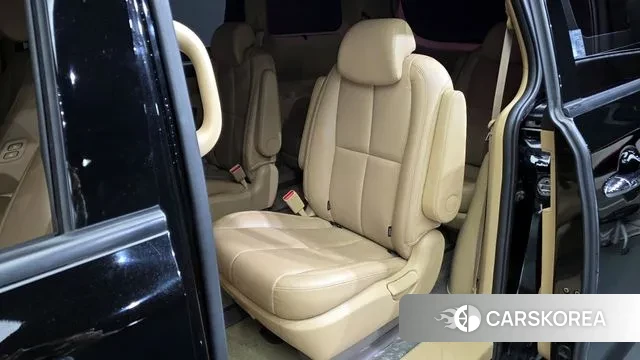 Kia The New Carnival 2018 Черный из Кореи, фото 2