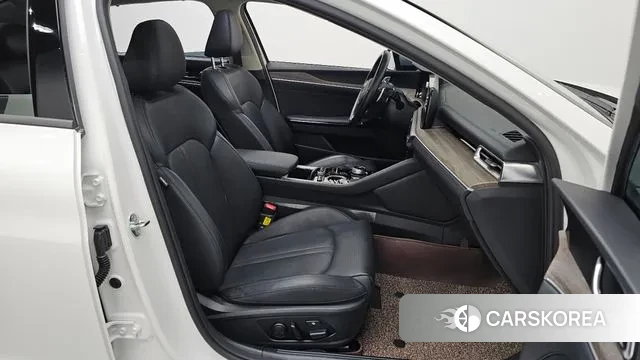 Kia K5 3rd generation 2023 Белый из Кореи, фото 2