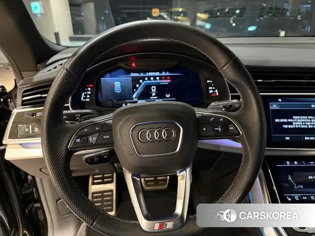 Audi Q8 (4M) 2022 Черный из Кореи, фото 2