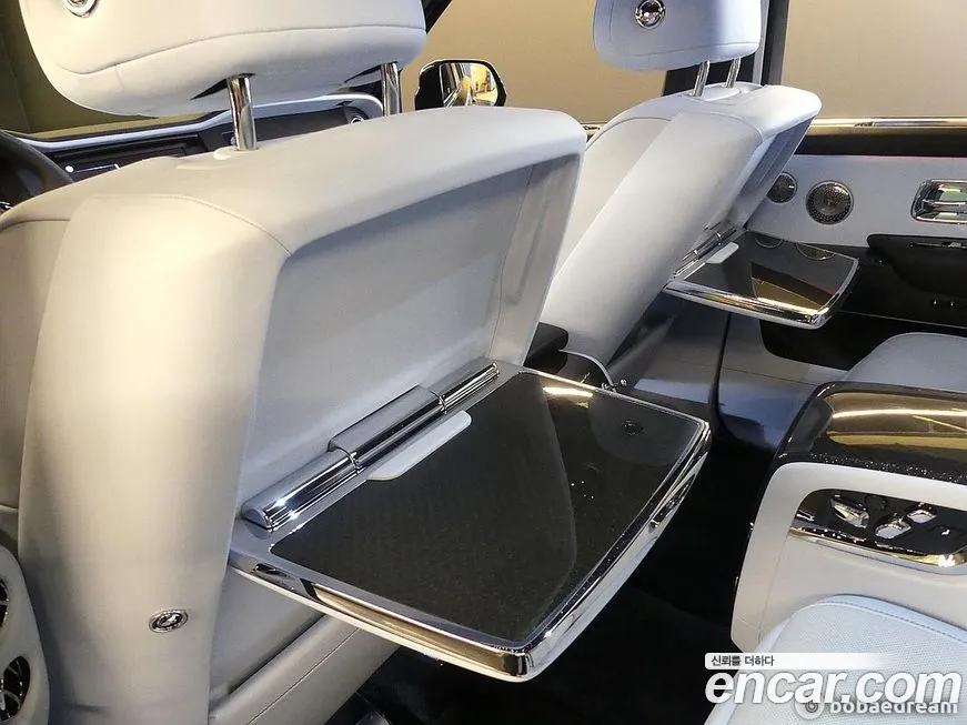 Rolls-Royce Cullinan 2023 Черный из Кореи, фото 2