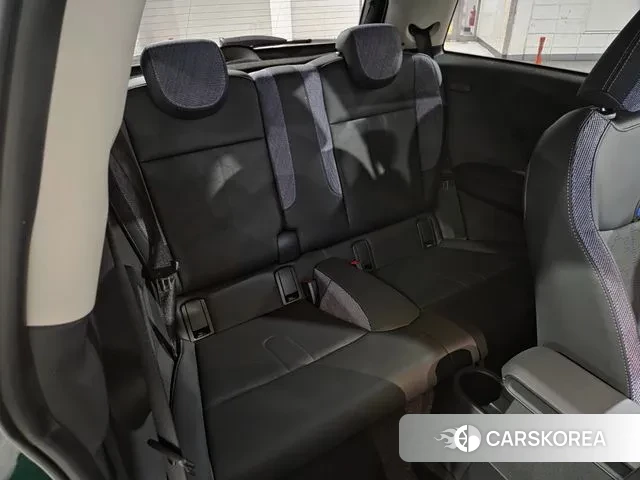 Mini Cooper C 4th generation 2024 Темно-зеленый из Кореи, фото 2