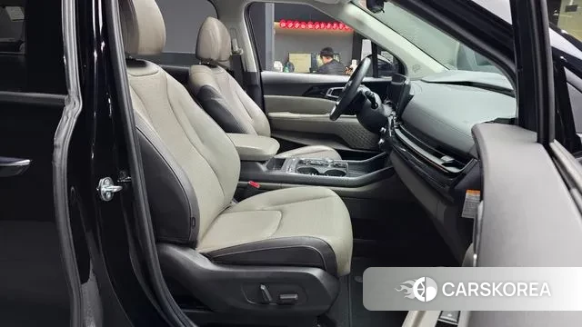 Kia The New Carnival 4th Generation 2024 Черный из Кореи, фото 2