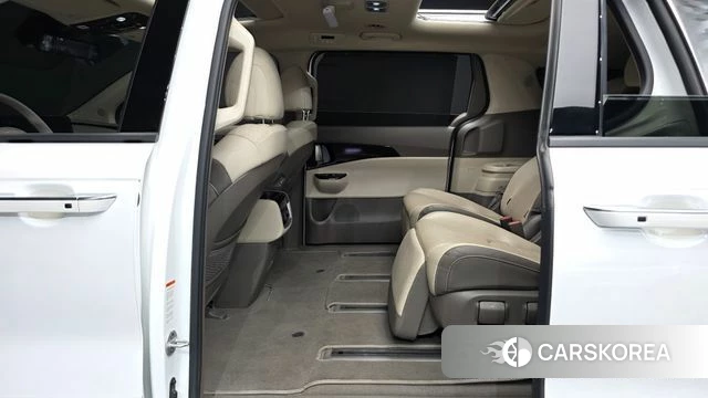 Kia Carnival 4th generation 2023 Белый из Кореи, фото 2