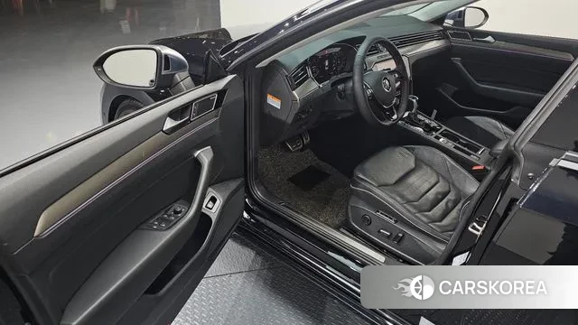 Volkswagen Arteon 2019 Черный из Кореи, фото 2