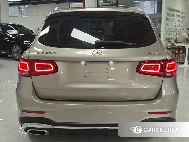 Mercedes-Benz GLC 2021 Шампань из Китая, фото 2
