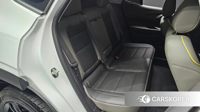 Chevrolet (GM Daewoo) Trax Crossover 2025 Белый из Кореи, фото 2